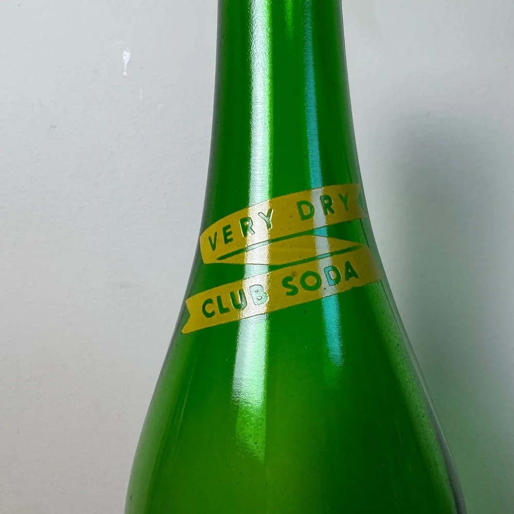 Vintage French Lick Valley Sparkling Water Green Glass‎ Bottle 1 Pint 8 Oz ACL